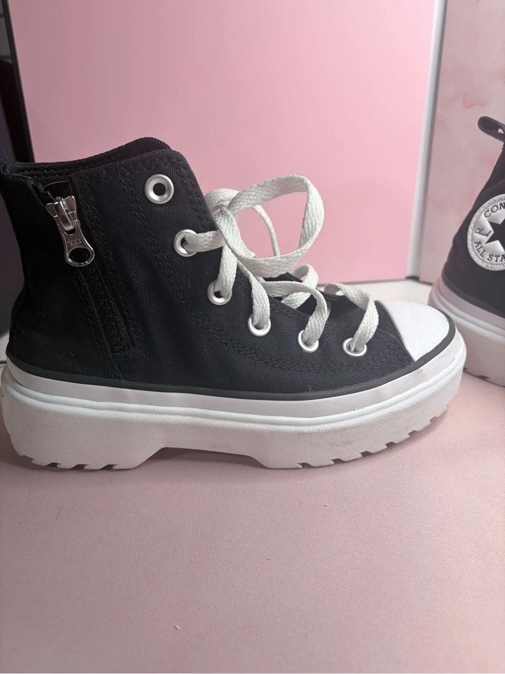 Converse high top